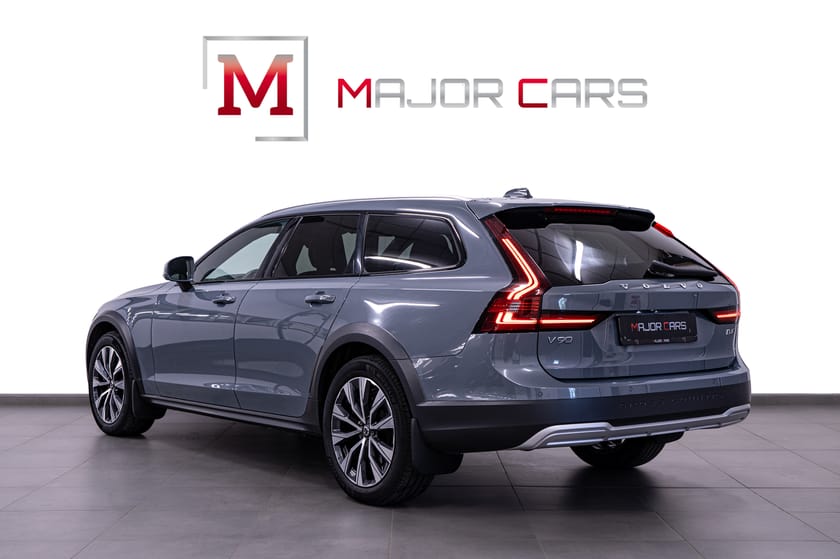 Bild 4 av Volvo V90 Cross Country B4 AWD Adv Edt H/K Skinn Kamera Värmare Drag 197hk