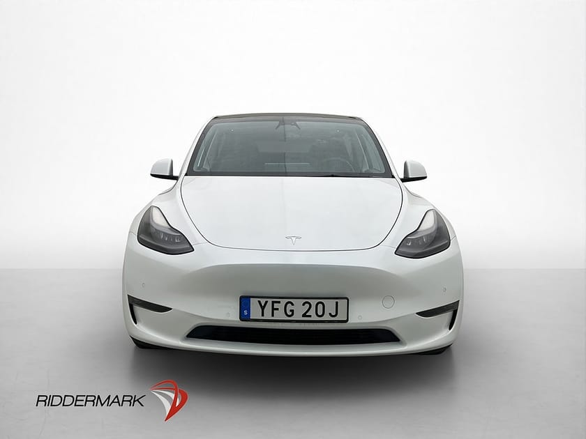 Bild 2 av Tesla Model Y Long Range AWD Autopilot Panorama Dragkrok