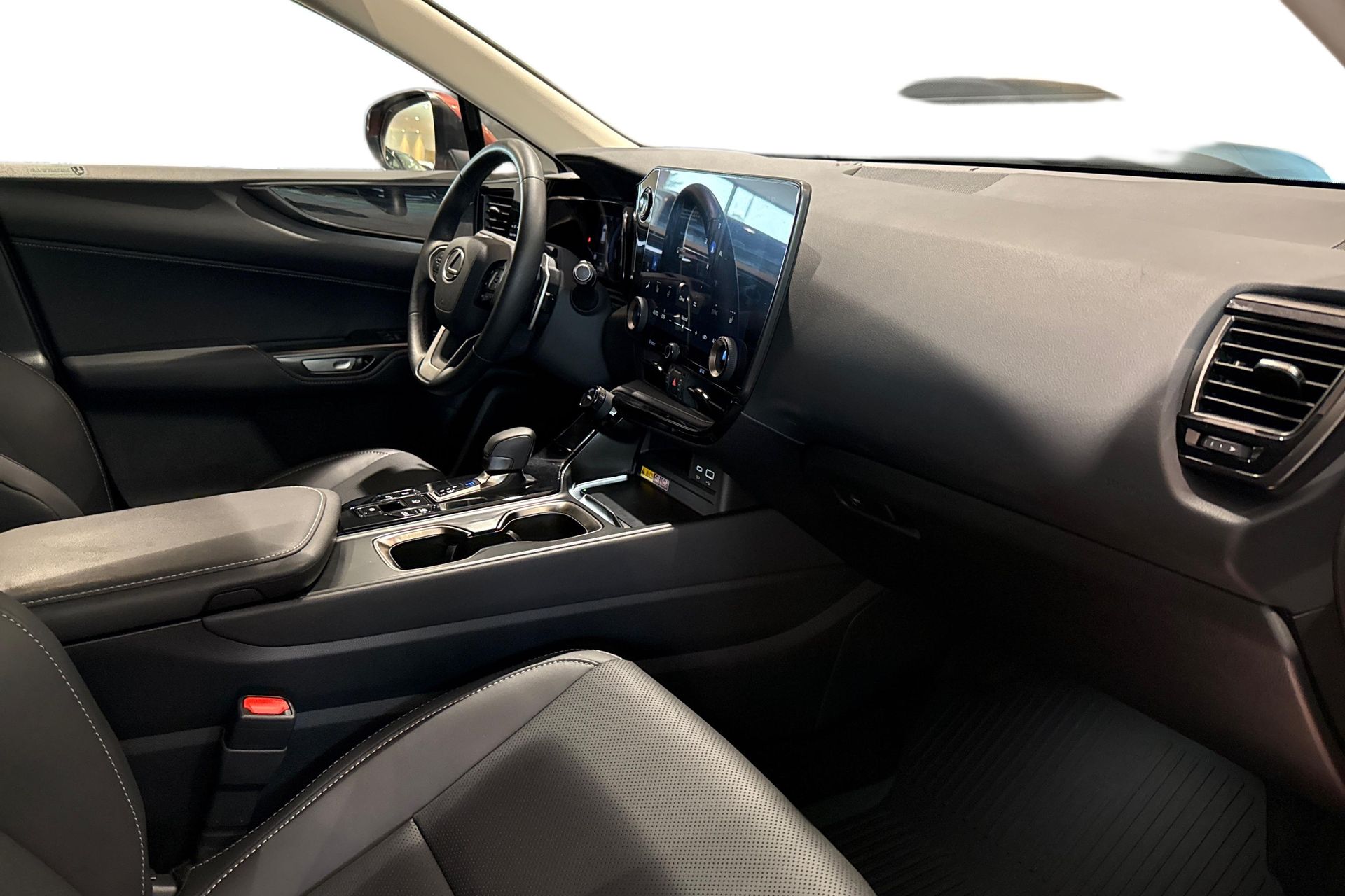 Lexus NX 2025, bild 6/27