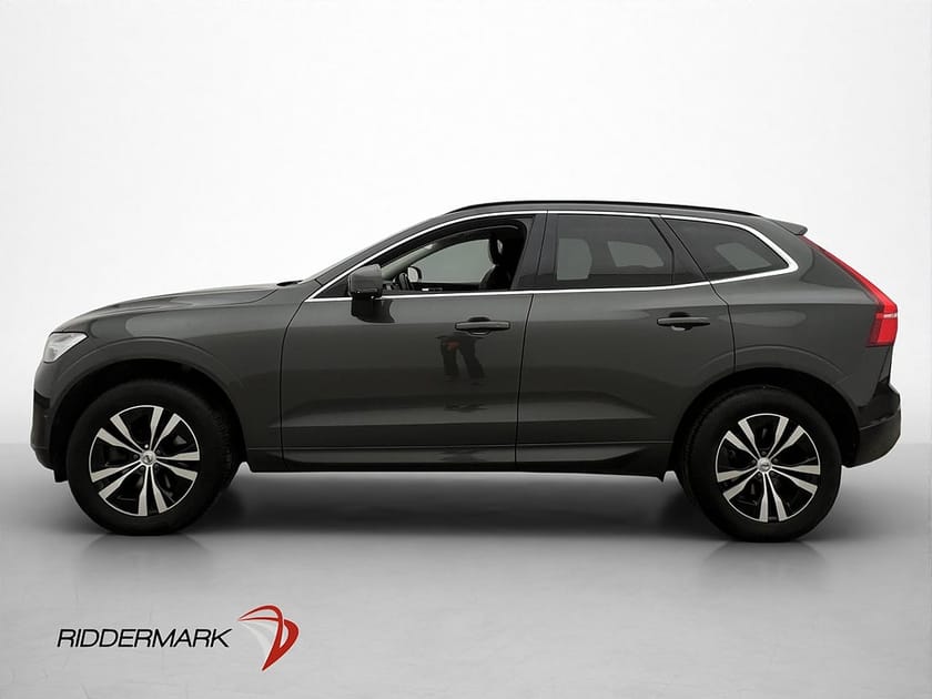 Bild 4 av Volvo XC60 B4 197hk AWD Momentum Adv. 360° Skinn Drag Navi