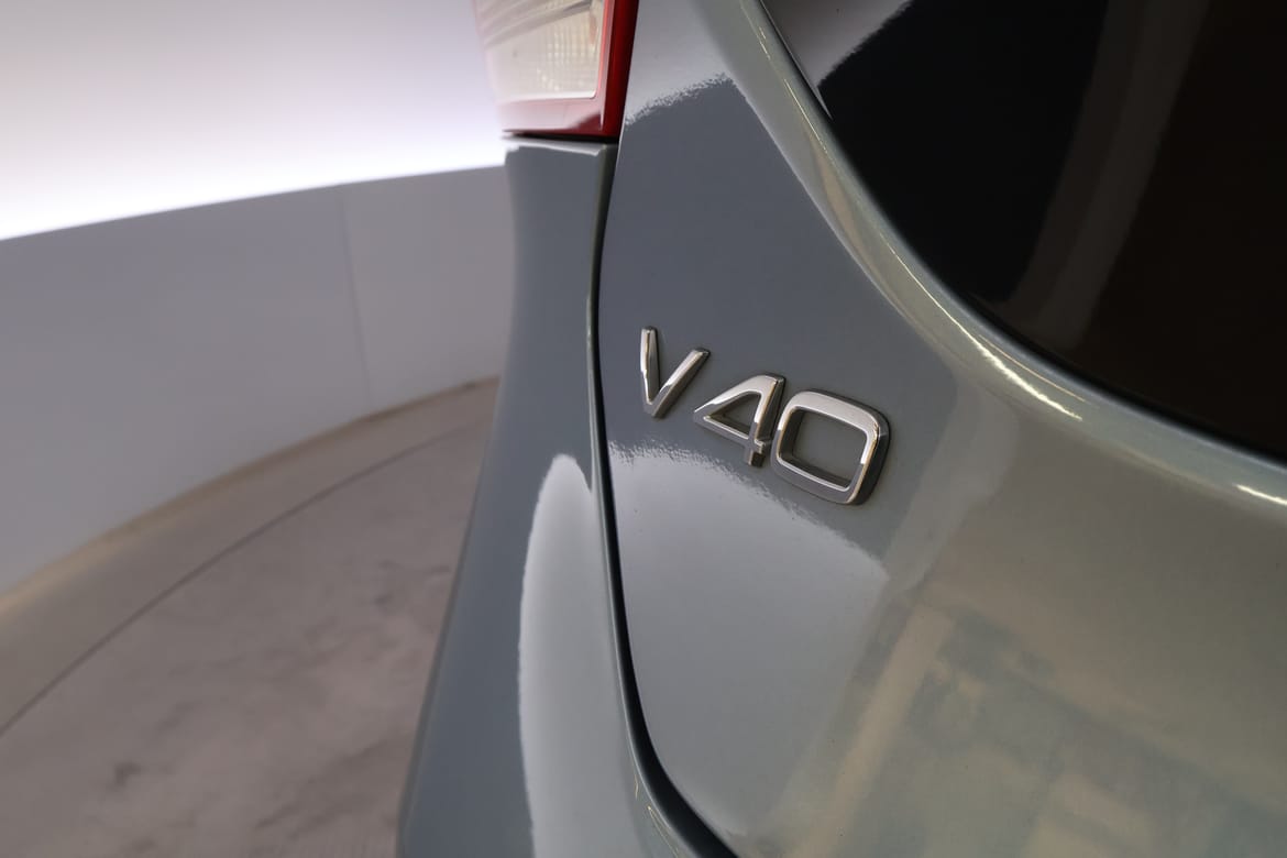 Volvo V40 2018 - miniatyr 11