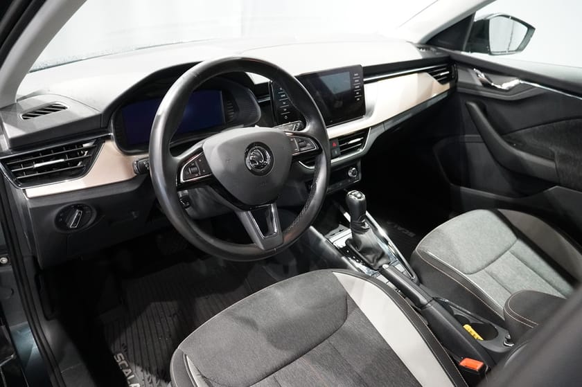 Bild 5 av Škoda Scala STYLE - Nav / CarPlay / ACC