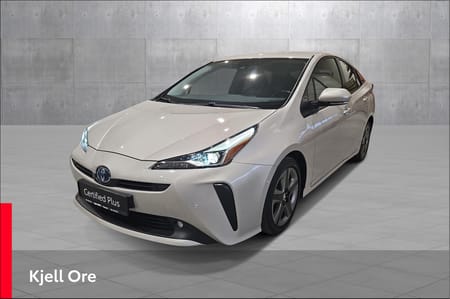 Toyota Prius Hybrid AWD-i