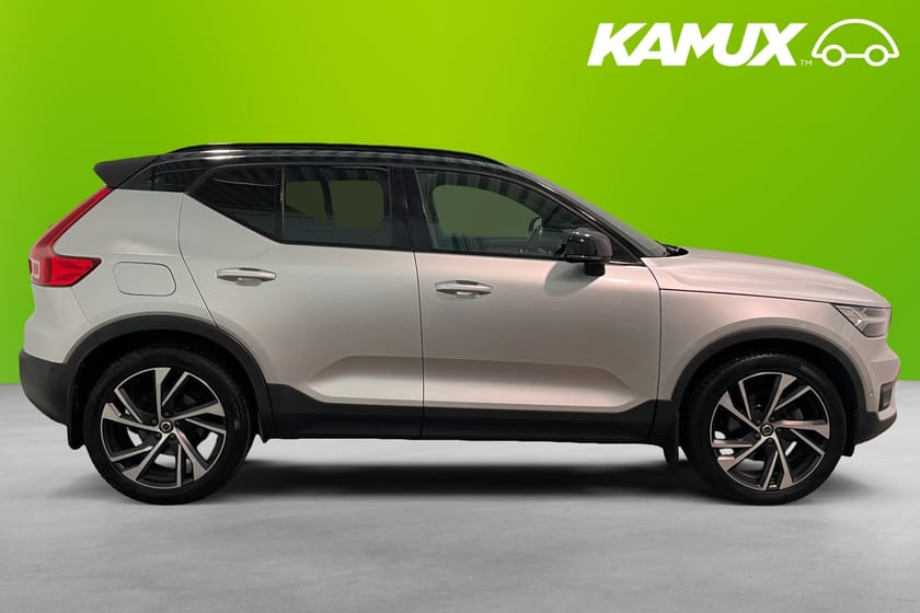 Bild 2 av Volvo XC40 D4 AWD R-Design Pano H/K 360 Värmare Drag