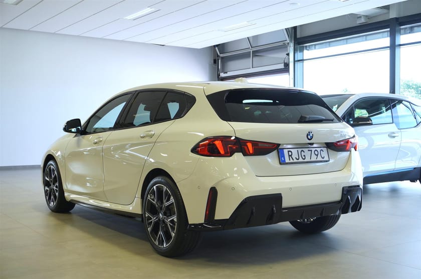Bild 4 av BMW 120 Aut M Sport 18 Kamera Navi Rattvärme