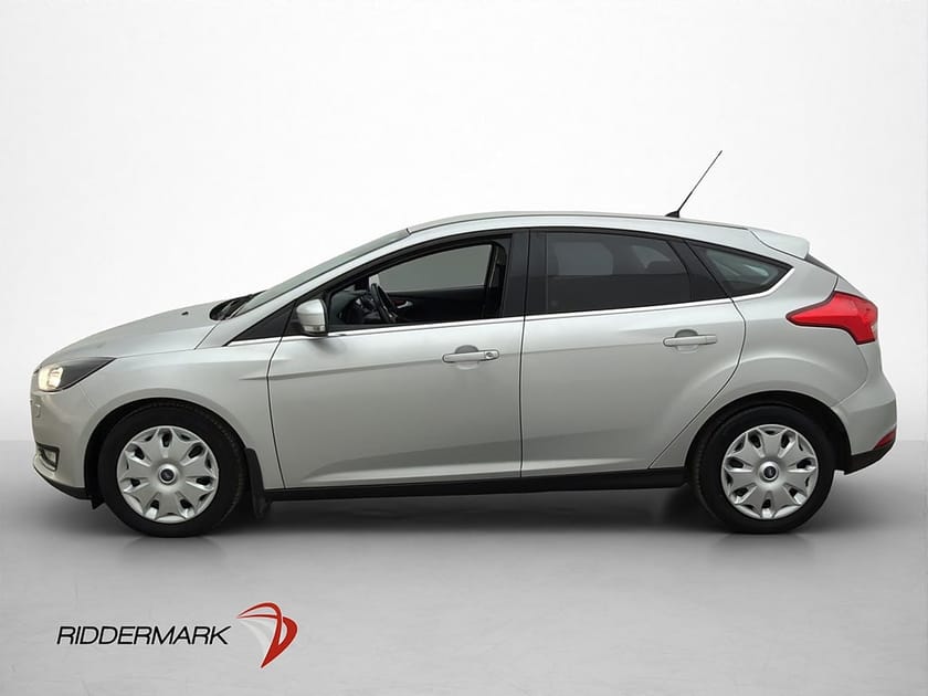 Bild 4 av Ford Focus 1.0 100hk Titanium Farthållare Kamera Bluetooth