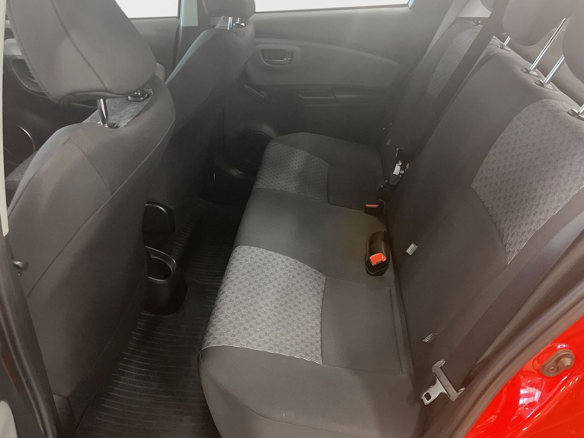 Toyota Yaris 2015, photo 7/10