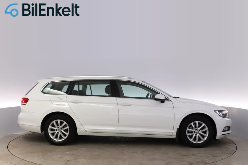 Bild 2 av Volkswagen Passat Sportscombi SC 1.4 TSI DSG Cockpit Drag Kamera Carplay