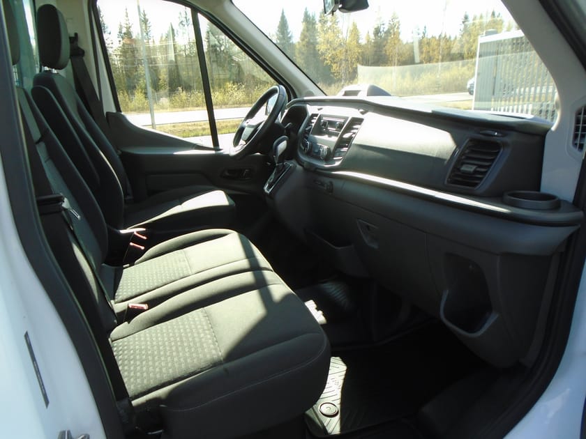 Bild 4 av Ford Transit 350 Chassi Cab 2.0 Tdci Aut  3,2 m Flak  OBS 670mil