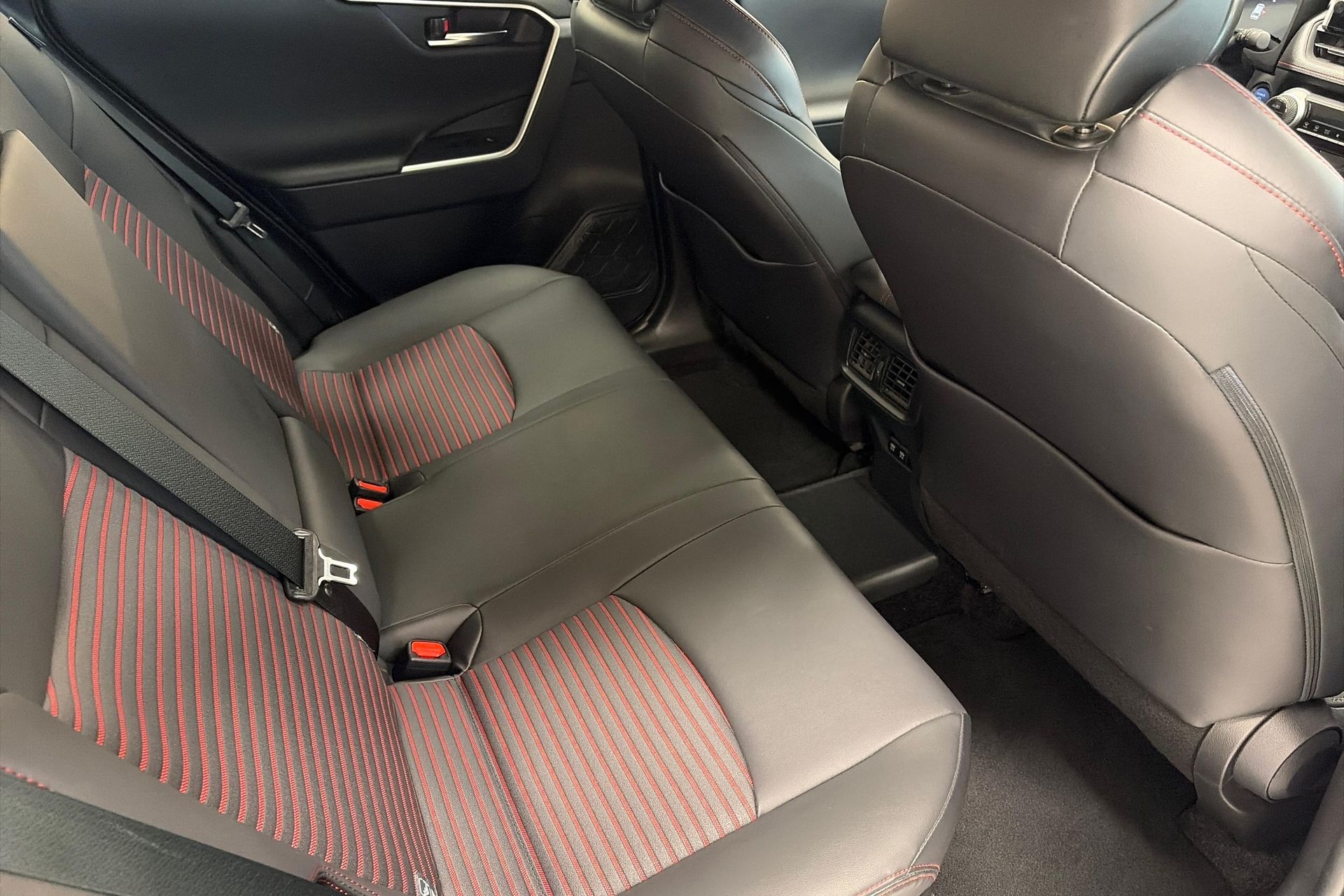 Toyota RAV4 X-Edition.. 2022, bild 7/10