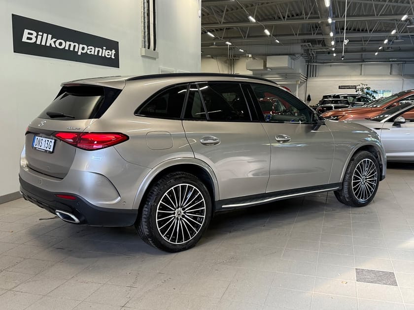 Bild 3 av Mercedes-Benz GLC 400 e 4MATIC 9Tronic AMG paket Drag Burmester NightP