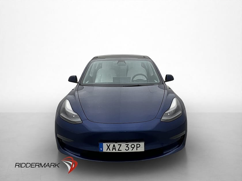 Bild 3 av Tesla Model 3 Long Range AWD Ljus Interiör Dragkrok Sv-Såld