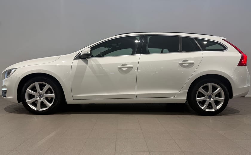 Bild 3 av Volvo V60 D3 Business Advanced / Farthållare / Parkeringsensor bak /