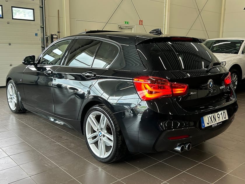 Bild 4 av BMW 120d xDrive AUT M Sport Kamera/Navi/Pano/HK/Elstol/Skinn