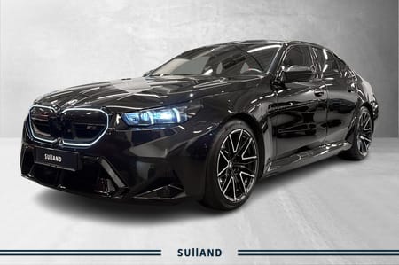 BMW M5 Sedan M HYBRID xDrive – 727 HK – 2025