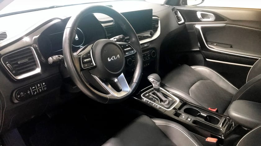 Bild 4 av Kia Ceed Sportswagon Plug-in Hybrid SW PHEV ADVANCE PLUS Pano Skinn Kamera Navi 3,95% räntekampanj