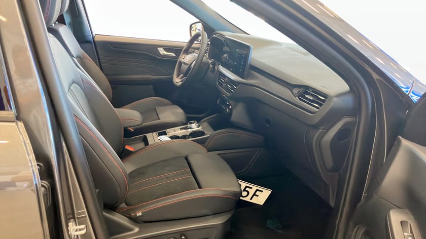 Bild 3 av Ford Kuga Plug-In Hybrid CX482 24.75 ST-LINE X 2.5 FWD 243HK