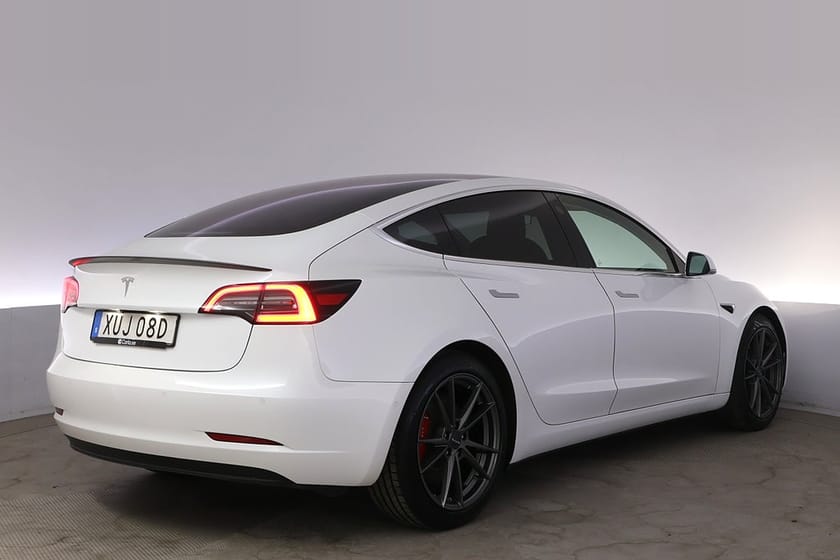 Bild 5 av Tesla Model 3 Performance AWD Autopilot Panorama
