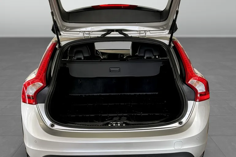 Volvo V60 Cross Country D4