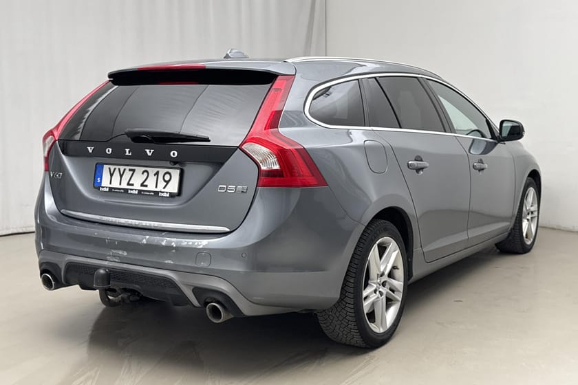 Bild 3 av Volvo V60 D5 AWD Twin Engine 163hk Classic R-Design Pro