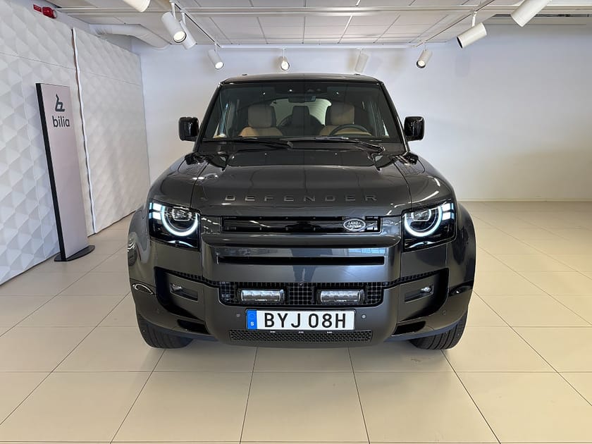 Bild 2 av Land Rover Defender 130 D250 MHEV X-Dynamic SE