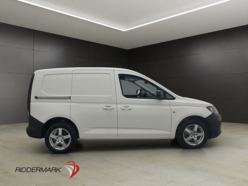 Bild 2 av Volkswagen Caddy Cargo Värmare Drag B-Kamera CARPLAY Moms