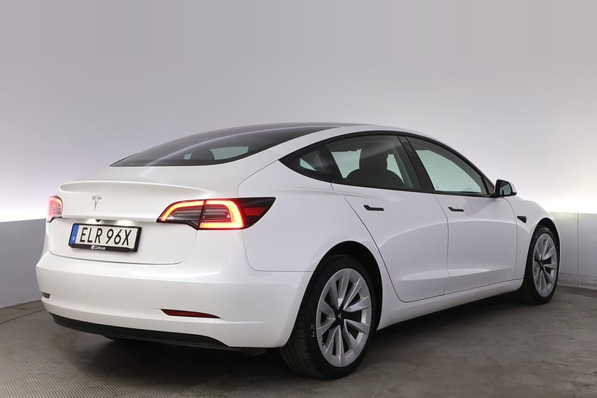 Bild 5 av Tesla Model 3 Long Range AWD Autopilot Panorama Acc.Boost