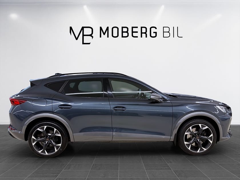 Bild 4 av CUPRA Formentor VZ e-Hybrid 245hk B-Kamera Drag Keyless Navi