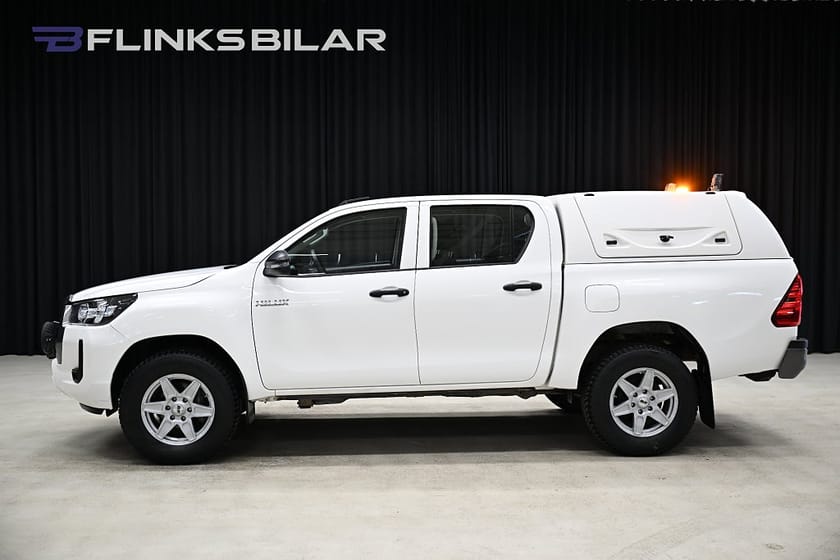 Bild 2 av Toyota Hilux Dubbelhytt 2.4 AWD 150HK Dubbelhytt|Drag|Kåpa|EnÄgare|Lågmil|Moms