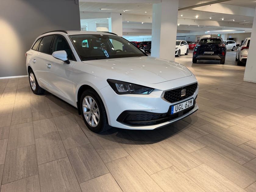 Bild 4 av SEAT Leon Sportstourer 1,5 eTSI 150hk DSG | Drag V-hjul Värmare