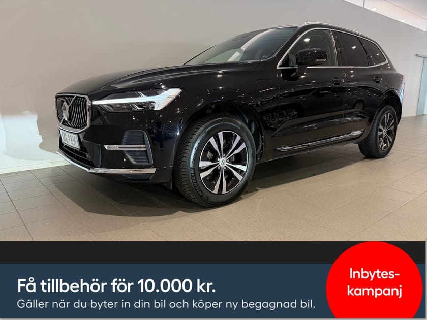 Bild 1 av Volvo XC60 Recharge T6 Core Edition / Panorama tak / Navigation / Dragkrok / 10 000 tillbehör /
