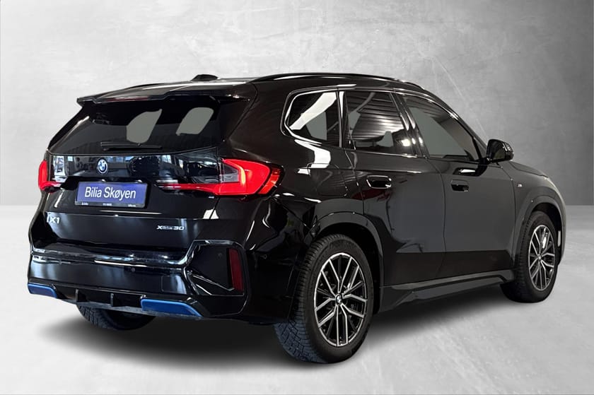 Bilde 4 av BMW iX1 xDrive30 Fully Charged M-sport, Elsete, H/K, Headup++