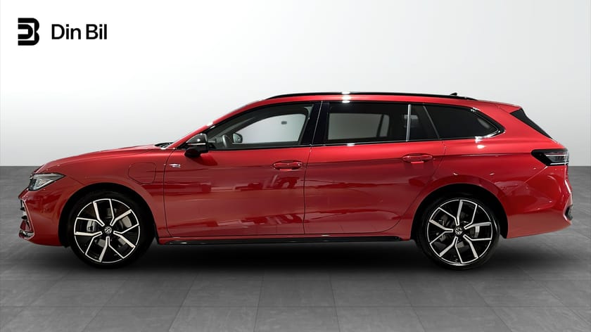 Bild 2 av Volkswagen Passat Variant eHybrid R-Line Tsi 272 DSG