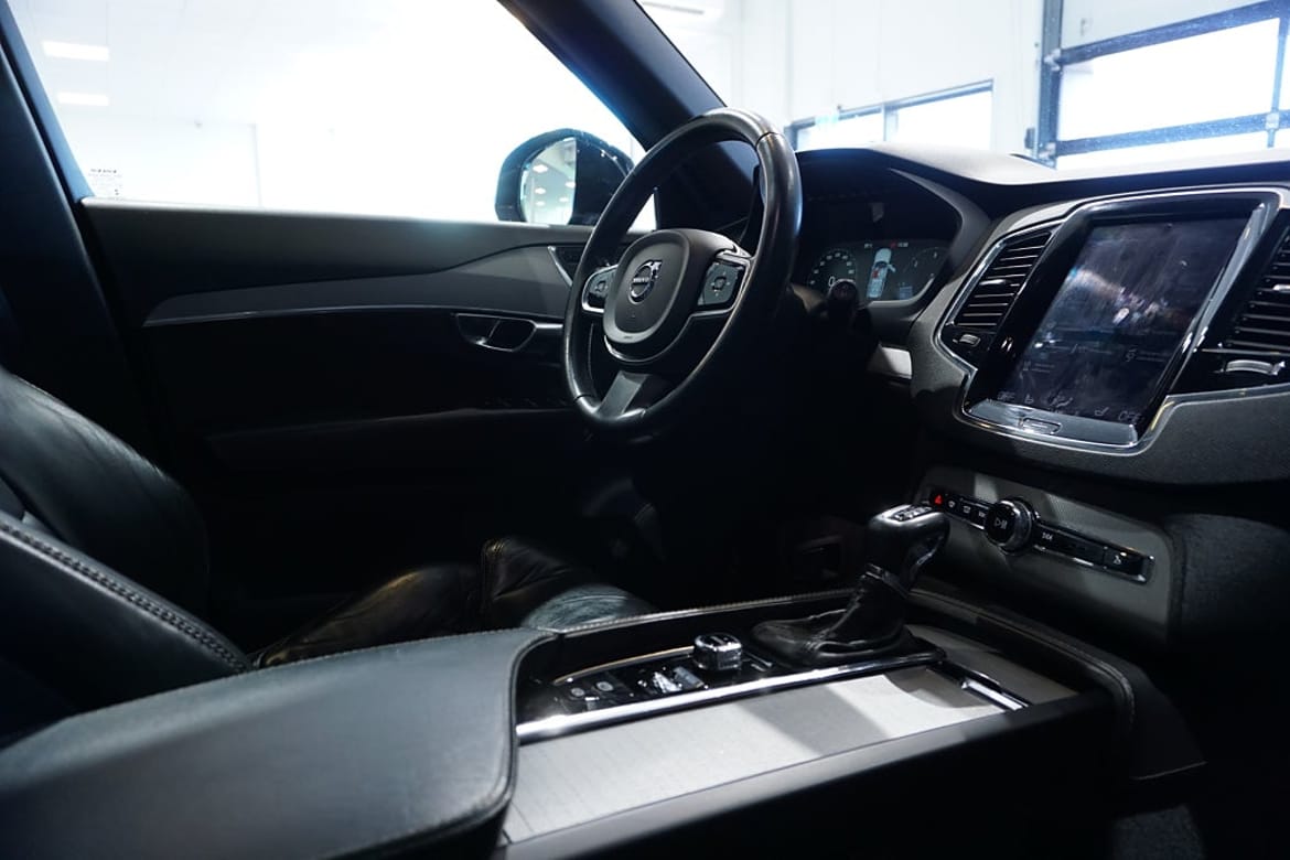 Volvo XC90 2017 - miniatyr 21