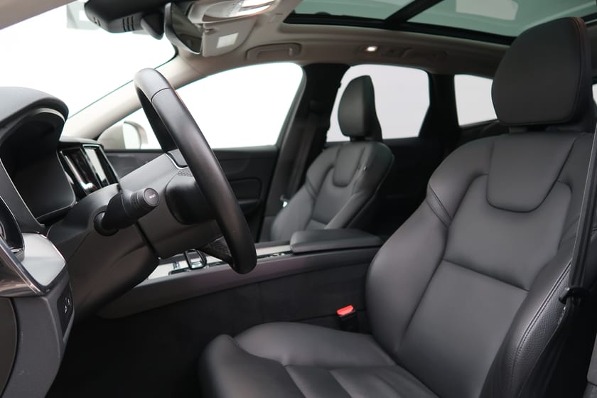 Bild 4 av Volvo XC60 Recharge T6 Plus Bright/360K/Pano/H&K/Drag