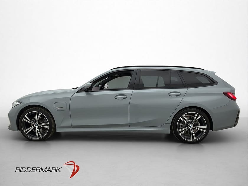 Bild 5 av BMW 330e xDrive Touring M Sport HiFi Navi Skinn Ambient Drag