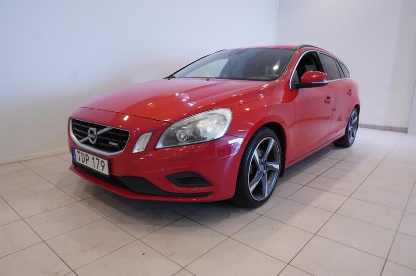 Bild 2 av Volvo V60 D5 205hk R-Design, Elstol M Minne, Dragkrok, Bluetooth