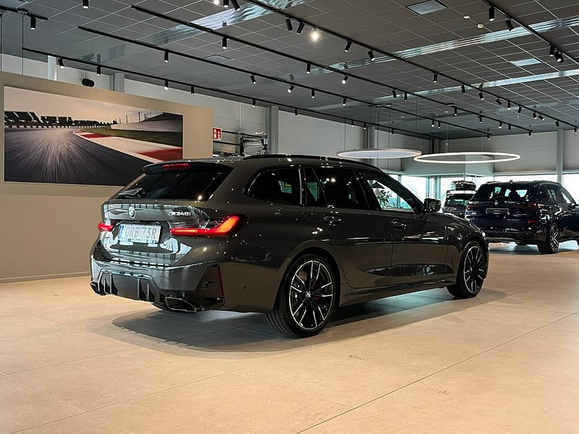 Bild 4 av BMW M340i xDrive Touring M Sport Pro D/A Pro H/K Panorama Drag