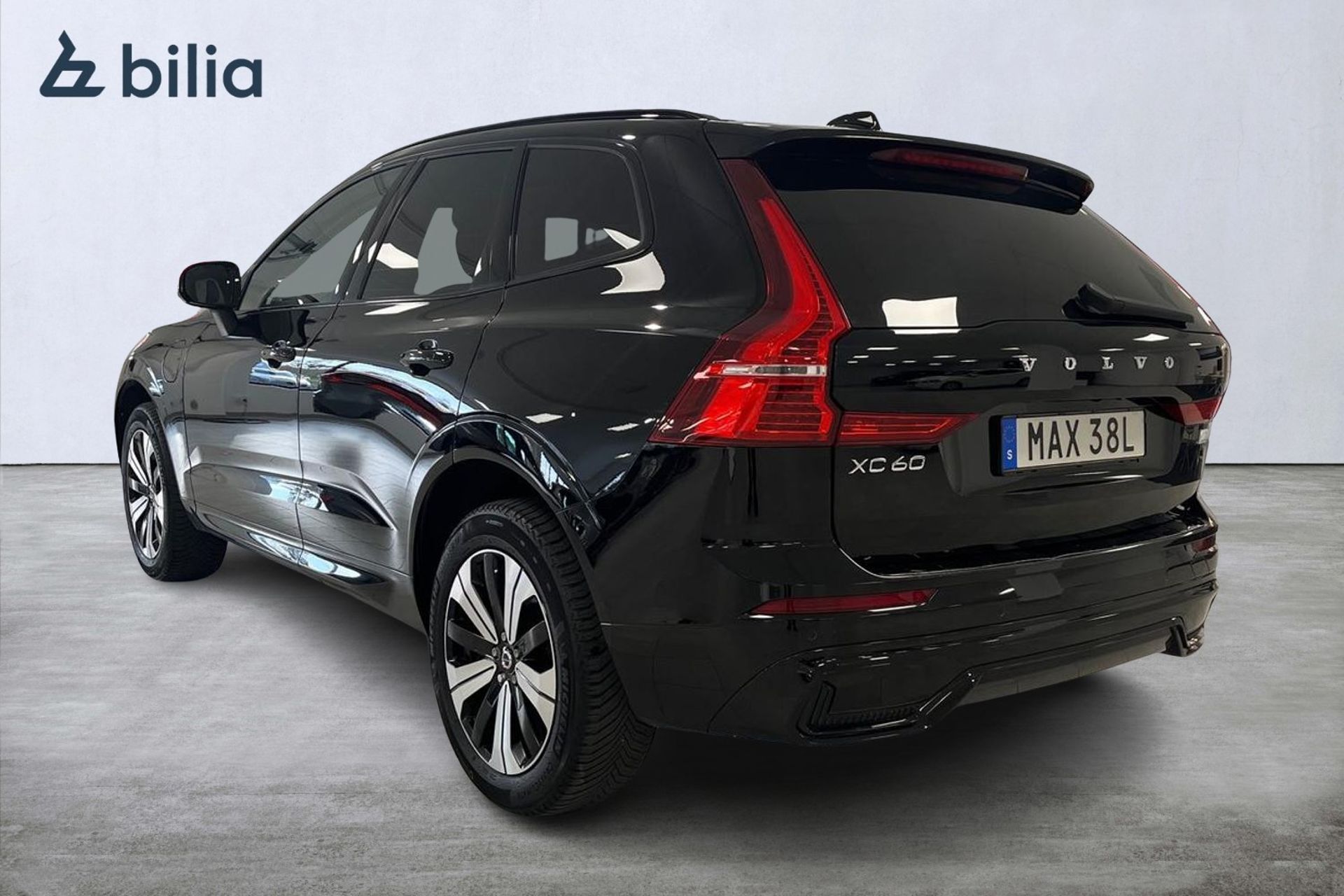Volvo XC60 Recharge T6 Plus Dark 2023, bild 2/10