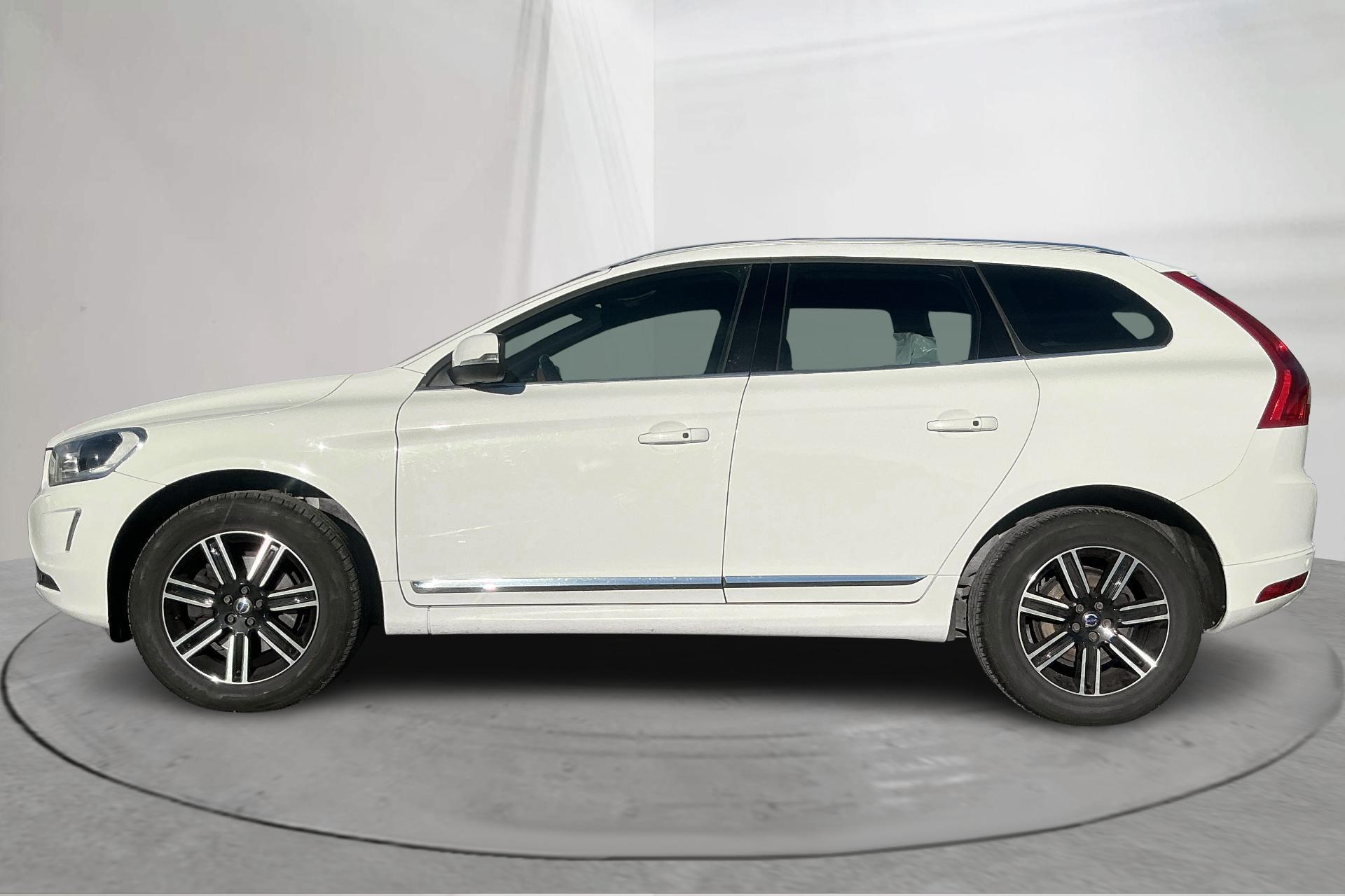 Volvo XC60 D4 AWD 2017, photo 2/10