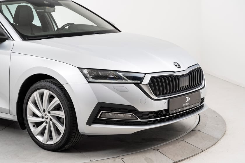Bilde 3 av Škoda Octavia Combi iV 1,4 TSI 204hk Style Krok/ACC/Webasto/Kamera