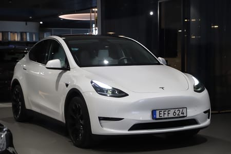 Tesla Model Y Long Range AWD / 20" / Vinterhjul