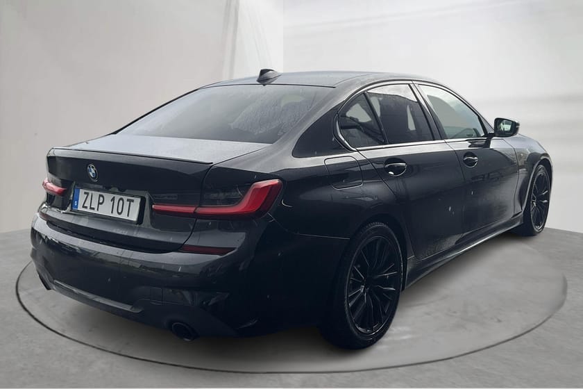 Bild 3 av BMW 320d xDrive Sedan 320 (190hk) M Sport 360 Taklucka
