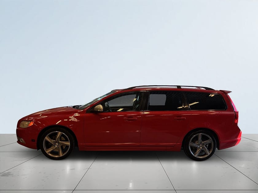 Bild 4 av Volvo V70 2.5 R-Design P-sens/Värmare/Skinn/Drag/SoV-däck