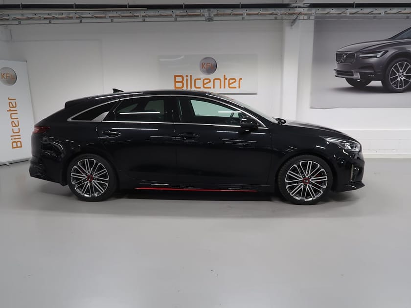 Bild 5 av Kia ProCeed GT ProCee'd 1.6 T-GDI 204hk V-Däck ingår Cockpit-Taklucka-JBL-El