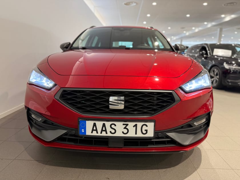 Bild 2 av SEAT León Sportstourer e-Hybrid / Dargkrok / Backkamera / Navigation /