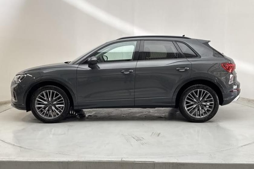 Bild 2 av Audi Q3 35 TFSI (150hk) Proline Edition Kamera