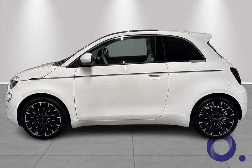 Bilde 4 av Fiat 500e 3+1 RYGGEKAMERA, CARPLAY, LAV KILOMETER