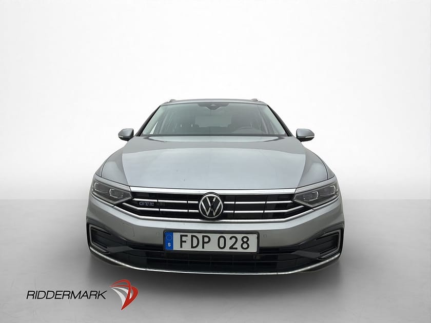 Bild 2 av Volkswagen Passat Sportscombi GTE 218hk Värmare B-Kamera Navi CarPlay