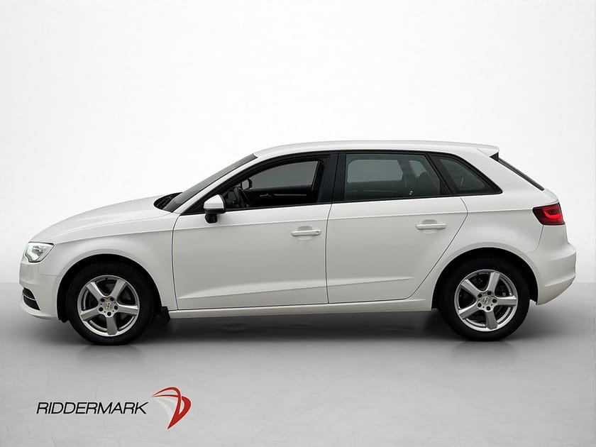 Bild 4 av Audi A3 Sportback 1.2 TFSI 110hk Attraction P-Sensorer LED